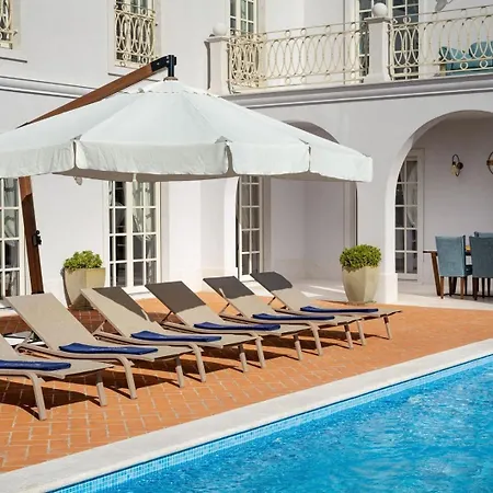 Luxury Luna With A Pool *